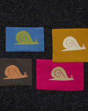 Load image into Gallery viewer, Snail Race Blanket