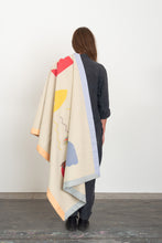 Load image into Gallery viewer, Tufty Birds Blanket