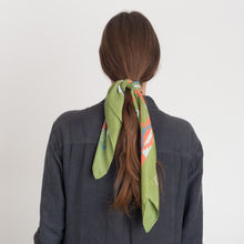 Load image into Gallery viewer, Green Caucasus Scarf